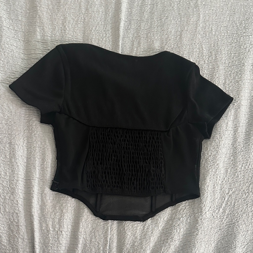 Princess Polly Black Crop Top - Picture 3 of 3